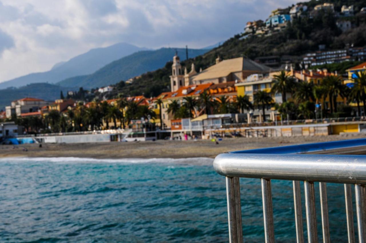 I Love Pietra Ligure Eksteriør billede